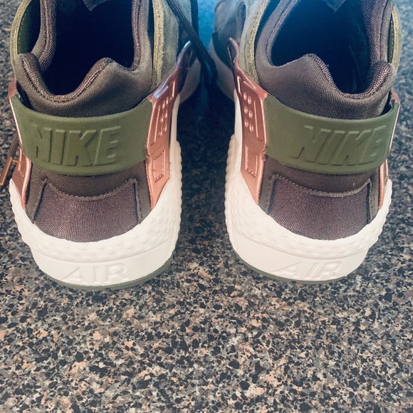 Nike Air Huarache! - Picture 4 of 8